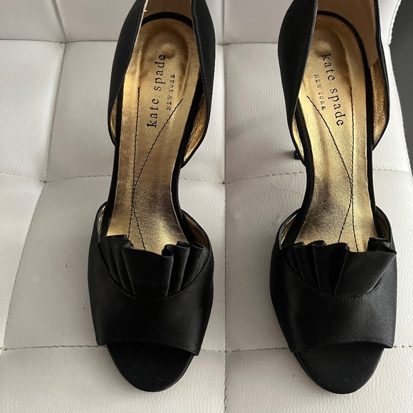 Kate Spade Black Satin Peep Toe heel size 6b - Picture 1 of 10
